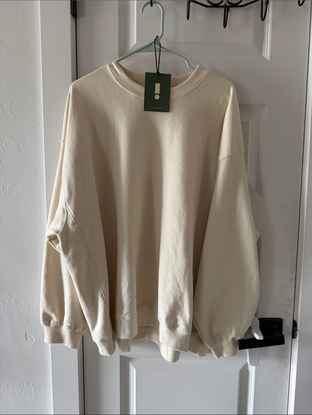 NWT sand oversized crew